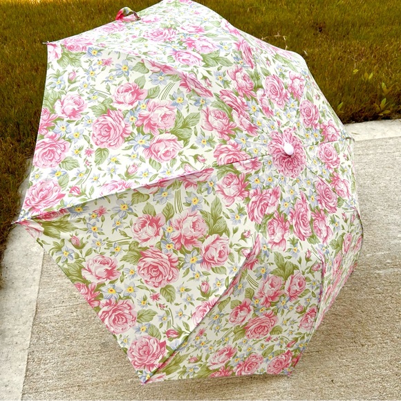 Pink Rose Floral Umbrella And Matching Tote - Picture 2 of 10